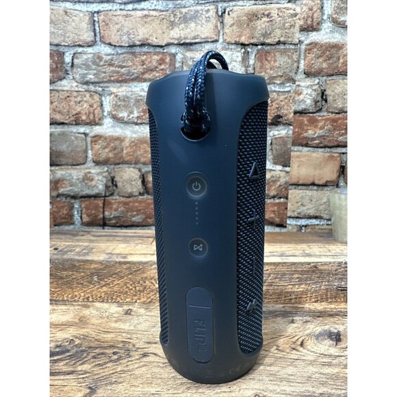 JBL Flip 4 Blue Portable Bluetooth Speaker / Ipx7 Waterproof - Picture 2 of 5